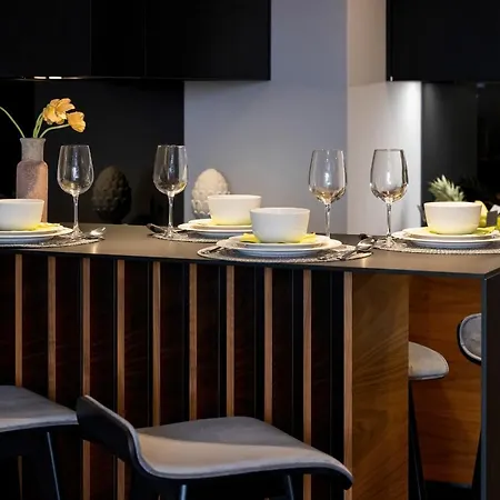 Exclusive Mostowa By Renters Prestige Lägenhet *