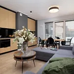 Exclusive Mostowa By Renters Prestige Apartment