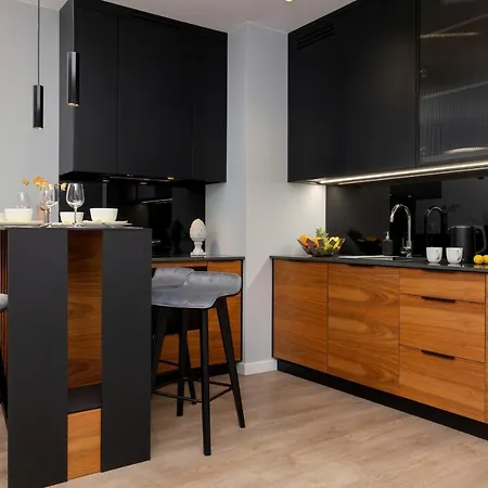 Exclusive Mostowa By Renters Prestige *