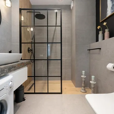 Exclusive Mostowa By Renters Prestige Lejlighed *