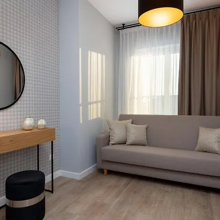 Exclusive Mostowa By Renters Prestige