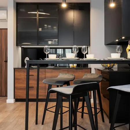 Exclusive Mostowa By Renters Prestige Apartment