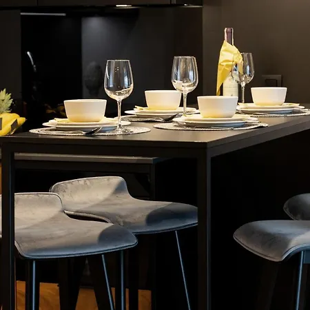 Exclusive Mostowa By Renters Prestige Poznan