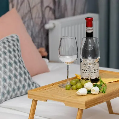 Exclusive Mostowa By Renters Prestige Poznan