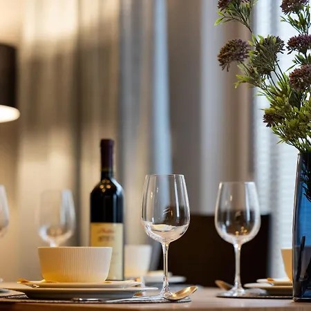 Exclusive Mostowa By Renters Prestige Poznan
